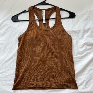 Lululemon swiftly tech race length size 2